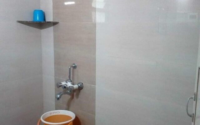 Iroomz Chalukya Residency