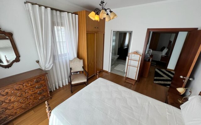 Stunning 4-bed House