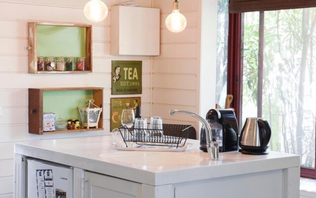 Eili Suites