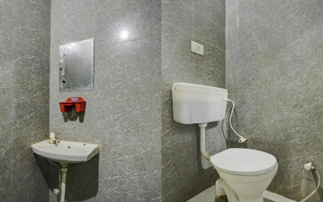 OYO Flagship 80598 Blue Heart Guest House