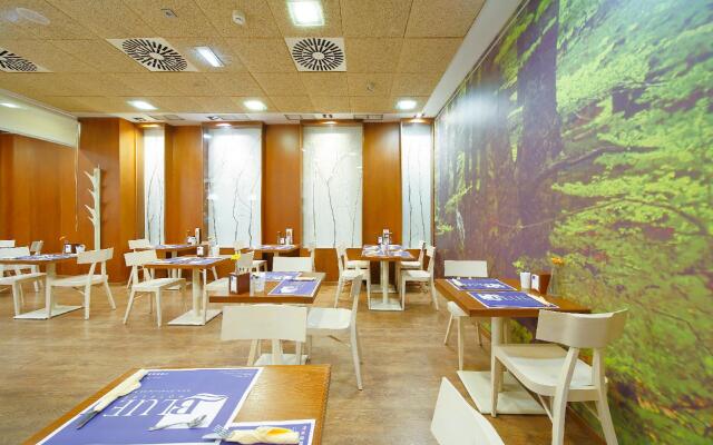 Hotel Santa Rosa, Blue Hoteles