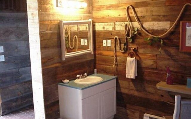 Hacienda Vargas Bed and Breakfast