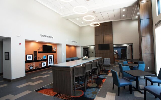 Hampton Inn & Suites Stillwater West