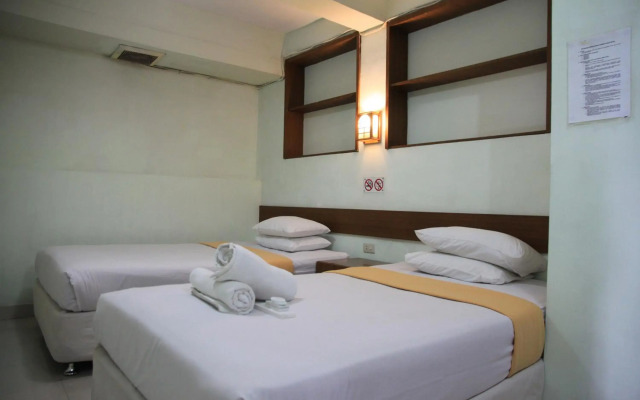 Pandu Lakeside Hotel Parapat - Toba Lake