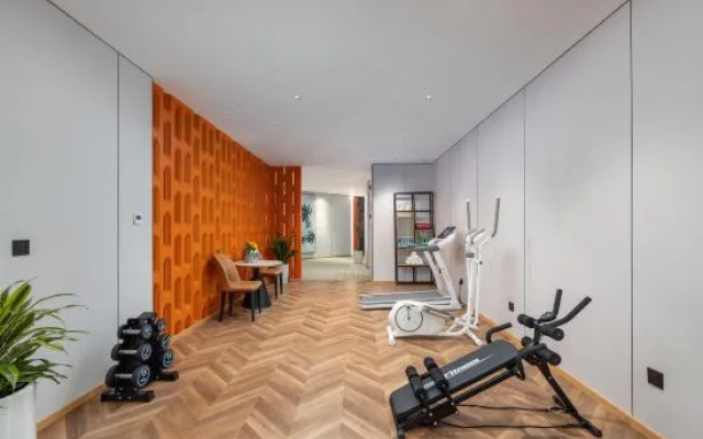 BAMBOO BOAT Hotel (Yuxi Hongta District Nie'er Square)