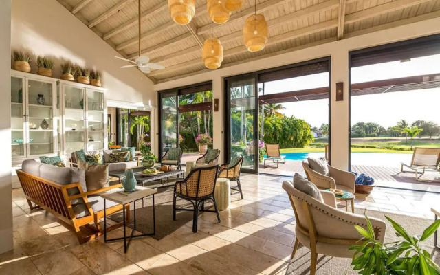 Sunny Vacation Villa 56
