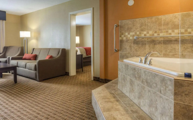 Quality Inn & Suites Chattanooga-East Ridge
