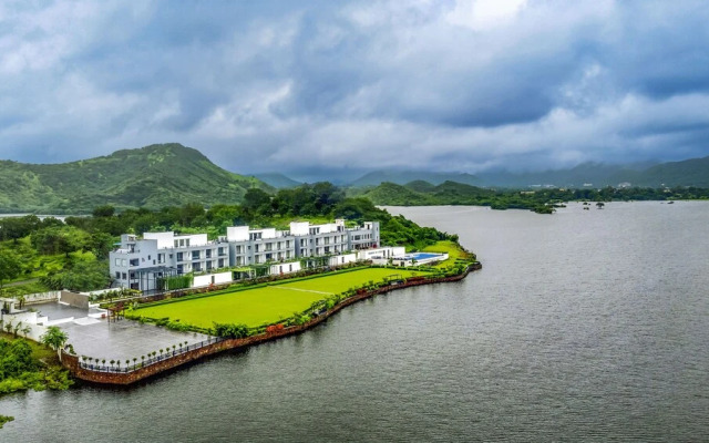Zana Lake Resort Udaipur