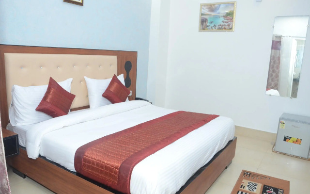 Hotel Noida Suites