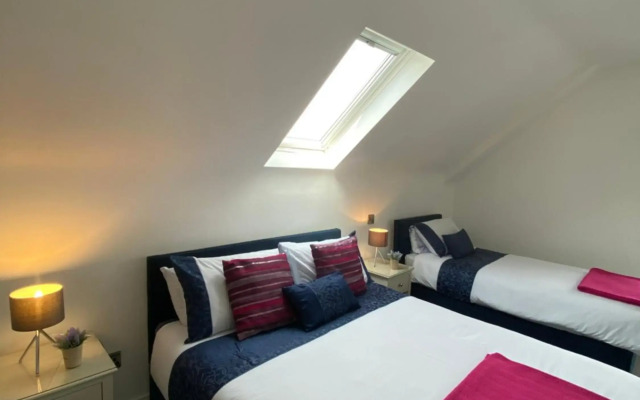 Pier House Luxury Apartment