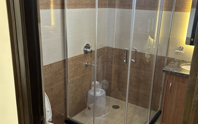 Palladium Luxury Suites Unit II