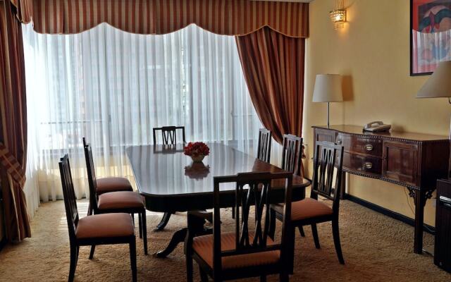 Real Plaza Hotel & Convention Center