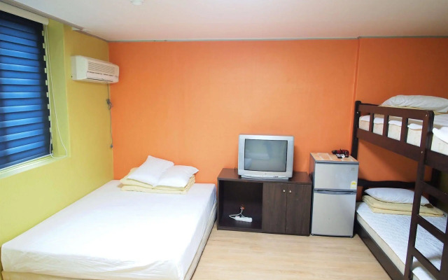 Shinchon Hostel