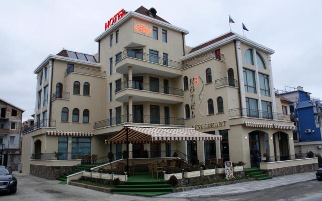 Dukov Hotel