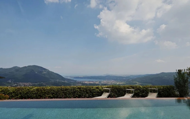 Villa Livia Luxury in Villanuova sul Clisi