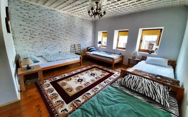 Kulla Dula Guesthouse