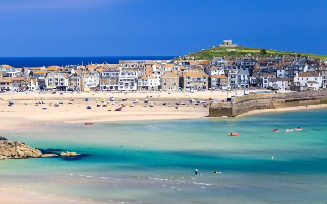 Chy Kerris, Carbis Bay
