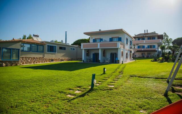 Mesogeios Hotel