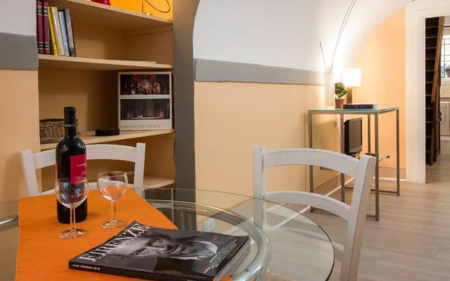 Pandolfini Courtyard