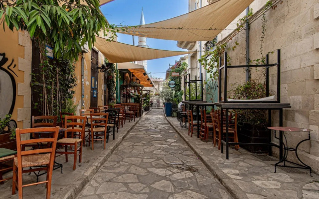 Adorable 1-bedroom Holiday Apartment With Balcony All Yours