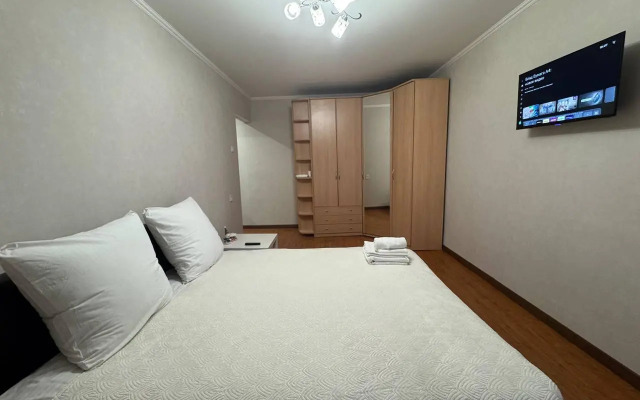 Apartment on Popovicha street 25