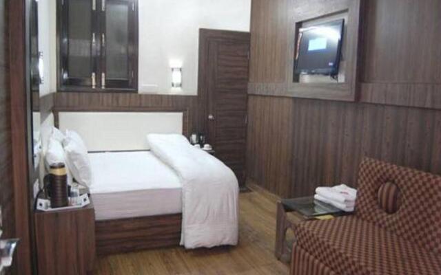Hotel Ishita Residency