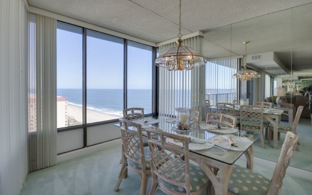 Capri 1710 - 2 Br Condo