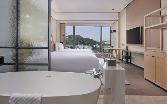 DoubleTree by Hilton Shenzhen Airport