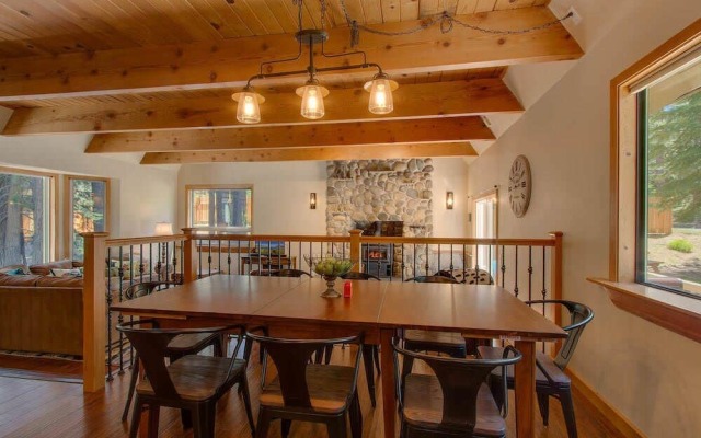 Caravansary - Four Bedroom Home