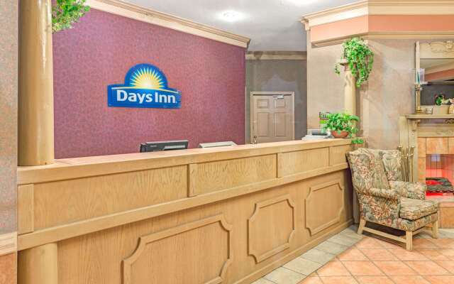 Days Inn & Suites by Wyndham Osceola AR