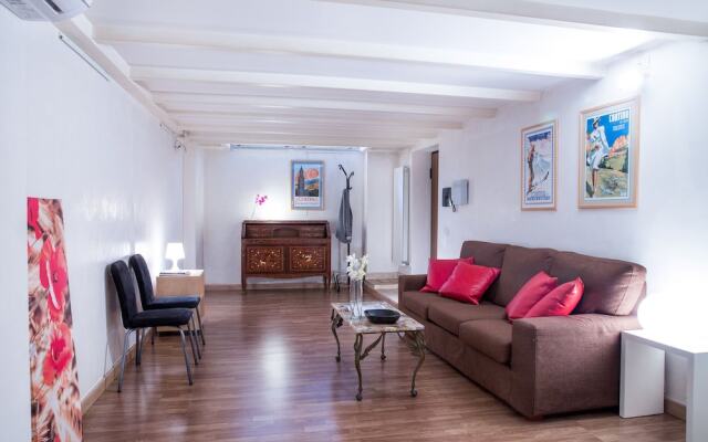 Monti Colosseum Accommodation