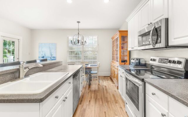 Captain Champs Castaway