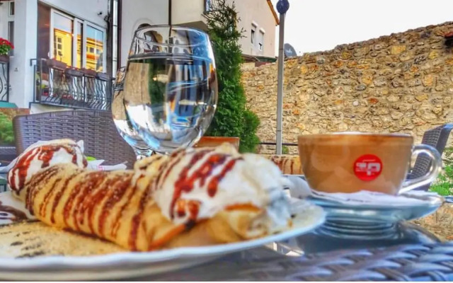 Small Luxury En suites ELEONOR