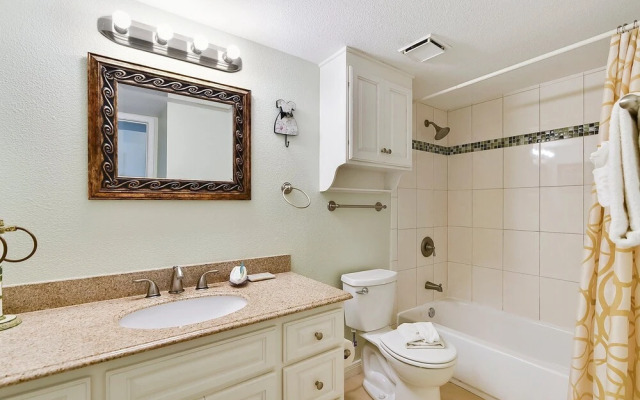 Seascape 1305 1 Bedroom 1 Bathroom Condo