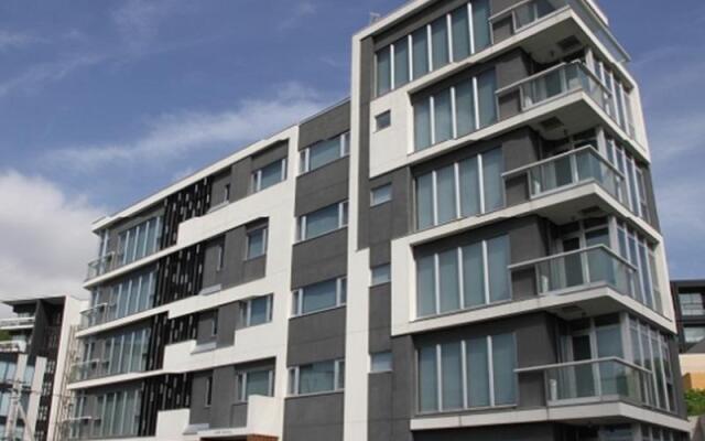 Snow Crystal Apartments