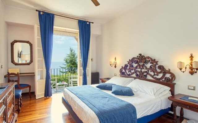 Hotel Punta Est