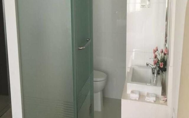 Phoenix Jinghua Hotel