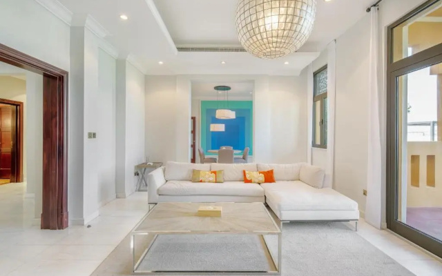 Maison Privee - Prvt Pool & Beach Access in Luxury Palm Jumeirah 6BR Villa