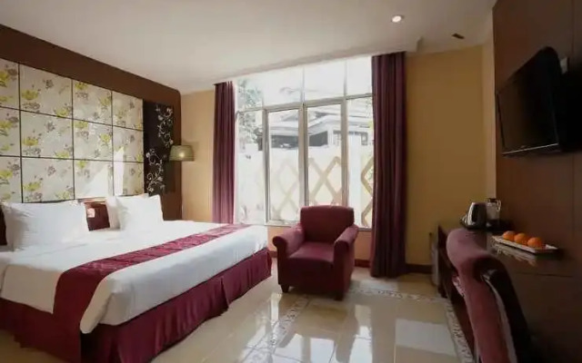 IPB Hotel And Convention Center