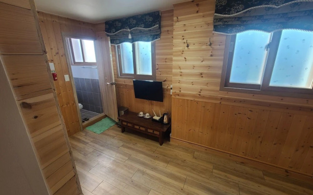 Jeonju Hanok Village Guest House