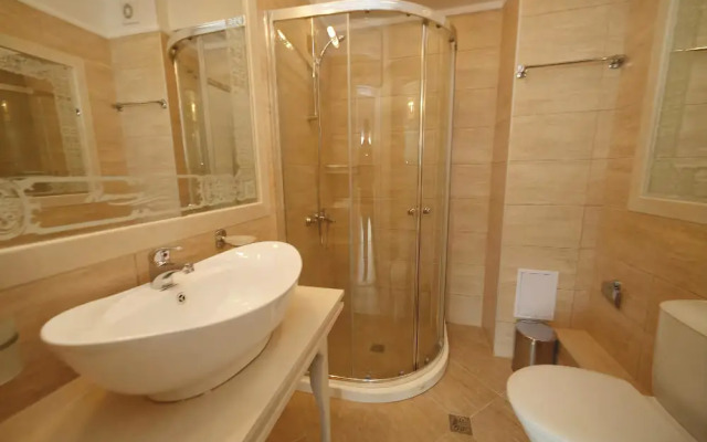 Harmony Suites 8 & 9