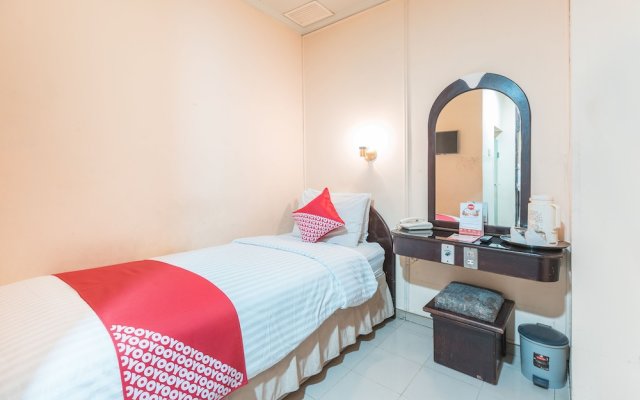 Hotel Capitol by OYO Rooms