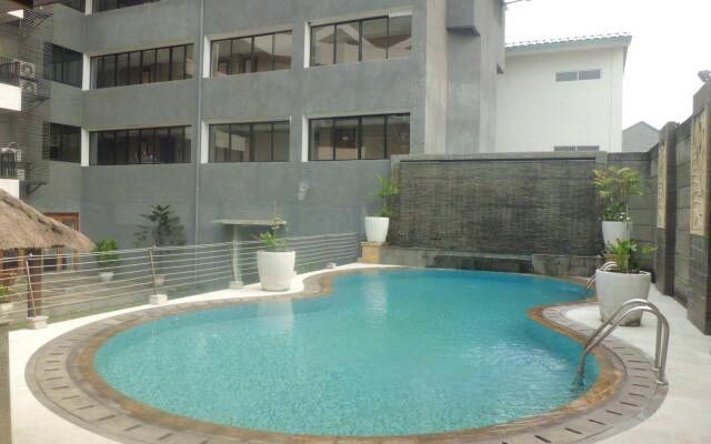 Shinju Apartment