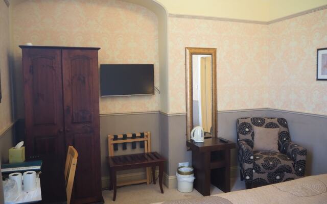 Meare Manor Guest house