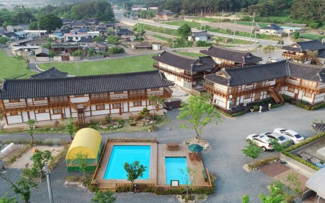 Gyeungju Gumobon Hanok Pension