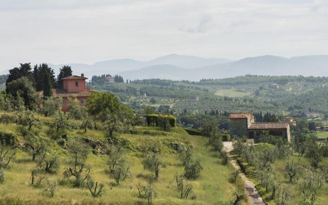 This beautiful apartment in a small Tuscan house.