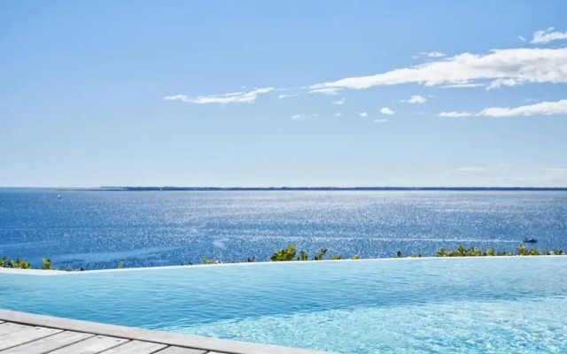 Sea-view Penthouse Spa in Portopiccolo