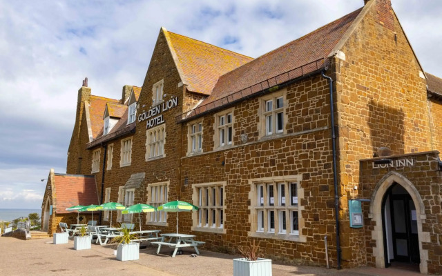 The Golden Lion hotel
