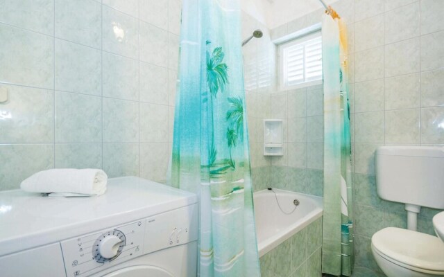 Beautiful Home in Barbat With Wifi and 2 Bedrooms