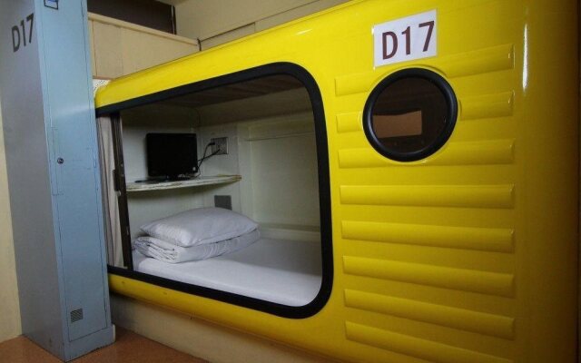 Capsule Hotel Shonan